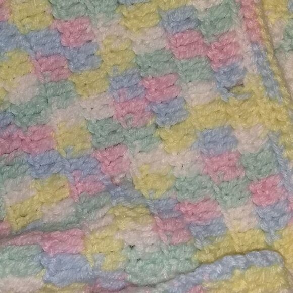⬇️⬇️⬇️Vintage Crochet Receiving Blanket - Picture 3 of 4